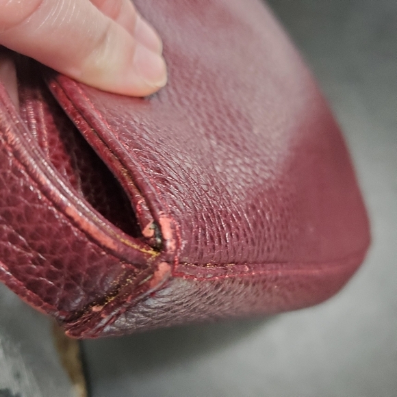 **Final Sale** Desmo burgundy Italian leather pebbled handbag - Picture 8 of 8